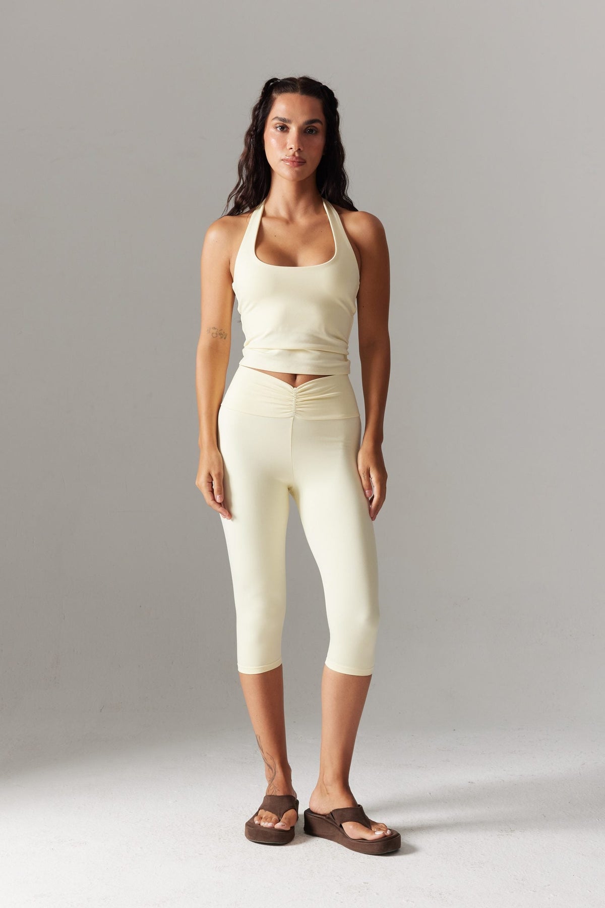 BASE Boyundan Askılı Crop — Sarı