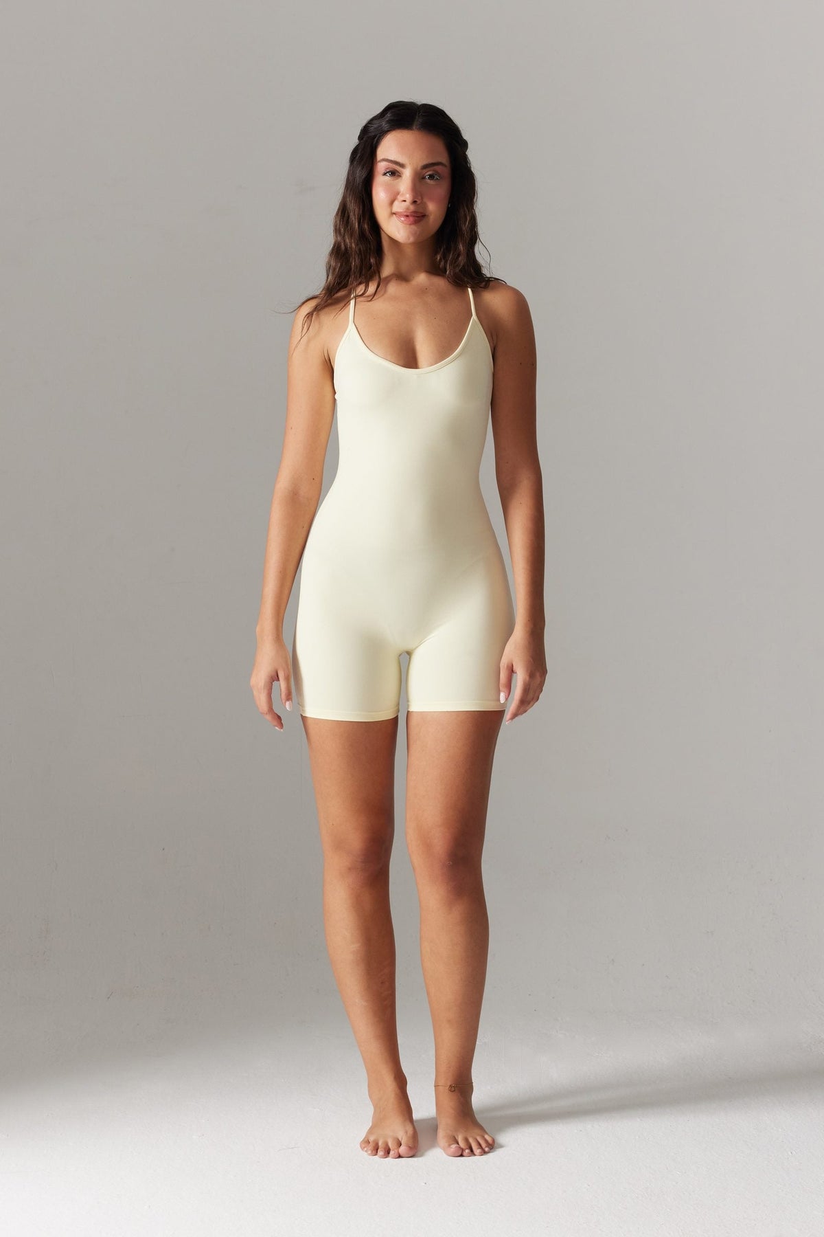 MUSE Backless Şort Tulum — Sarı