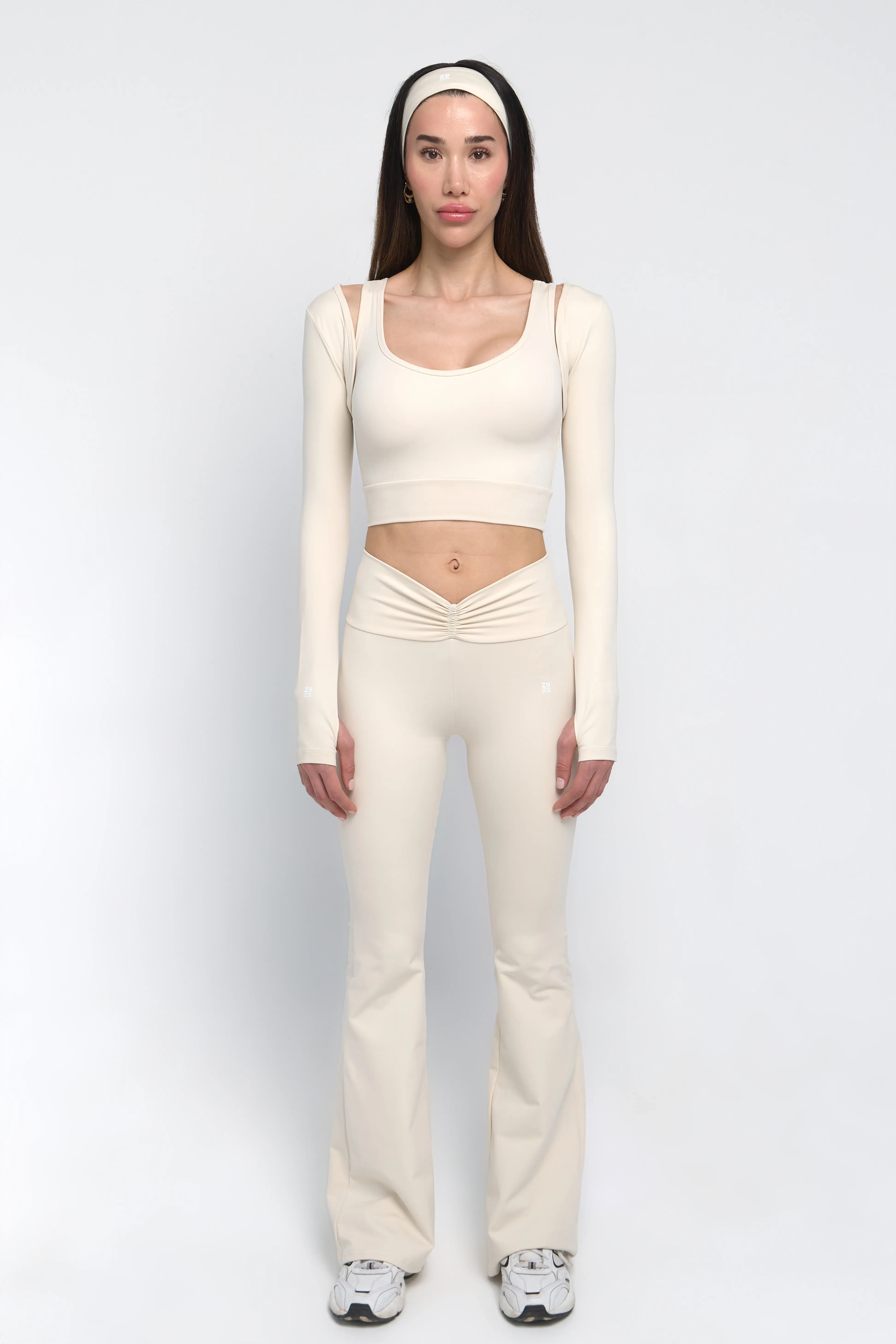 VYBE V-Form İspanyol Paça Tayt & Cut-Out Croplu Bolero Set